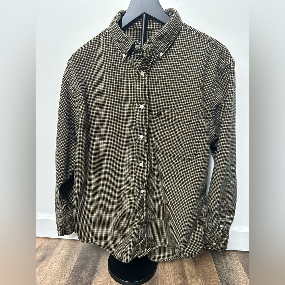 Ralph Lauren Men's vintage 100% cotton button down shirt